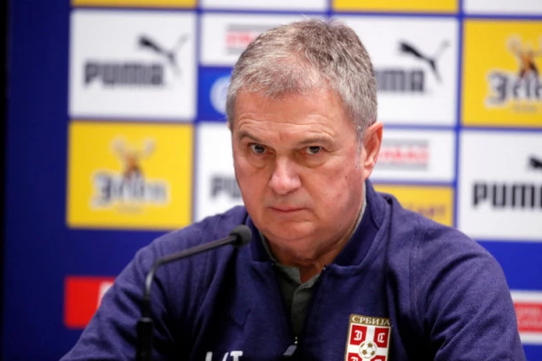 Tumba u problemu: Krilni fudbaler povređen, čeka ga pauza!