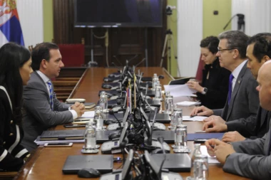 SAD žele da pomognu Srbiji: Marinković sa delegacijom Stejt departmenta