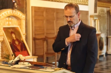 Godfri spustio na zemlju Đilasa