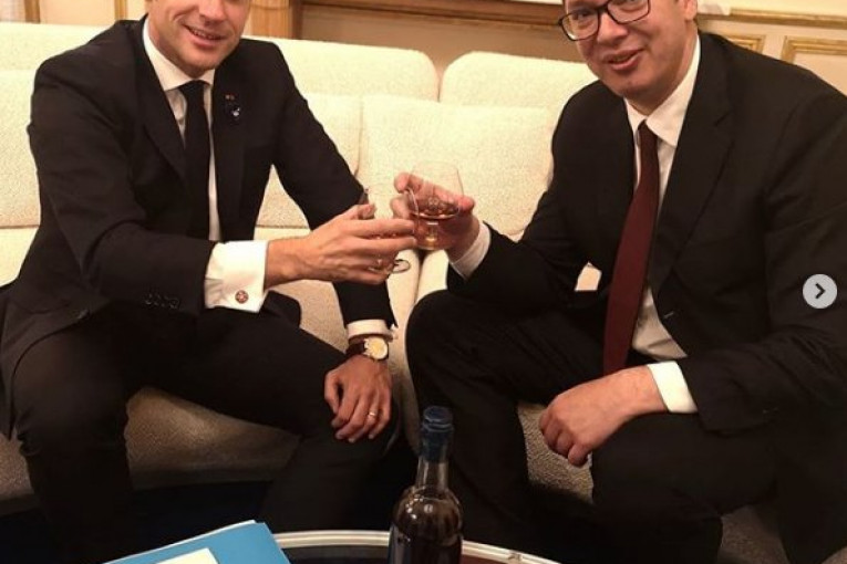 Predsednik Vučić u ponedeljak u Parizu s Makronom