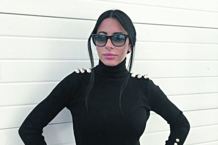 Nezaobilazni džemperići i bluzice