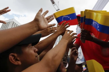 NAPADNUTA AMBASADA VENECUELE U BRAZILU: Nepoznate osobe zauzimaju prostorije, preti ozbiljan skandal!