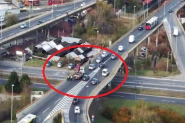 (FOTO) Lančani sudar na Pančevačkom mostu