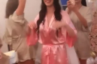 (FOTO) Ovako izgleda vila u kojoj Veljkova mlada slavi devojačko, Anastasija presrećna: Snajka moja najlepša