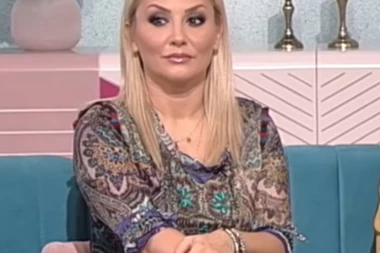 GOCA OTKRIVA ŠTA JOJ SAVETUJU LEKARI: Ne smem da primim vakcinu protiv korone, spremam se za VANTELESNU OPLODNJU!