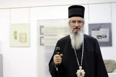 Rešena misterija! Evo zbog čega SVEŠTENICI NOSE BRADU