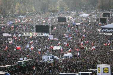 Na maršu u Varšavi sukob desničara i policije