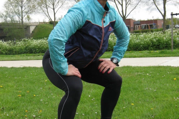 3 SEKUNDE VEŽBANJA ZA SAVRŠENU LINIJU: Ne morate da se preznojavate da biste smršali