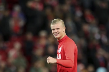 Holand skupo koštao Dortmund: Rajola i Erlingov otac opelješili Borusiju!