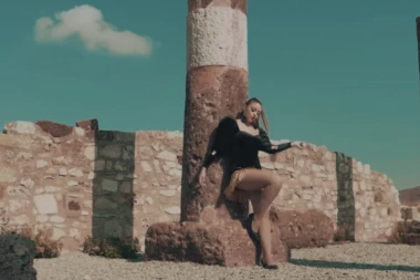 (VIDEO) Eparhija raško-prizrenska: Zgroženi smo spotom albanske pevačice, razmatramo da je tužimo