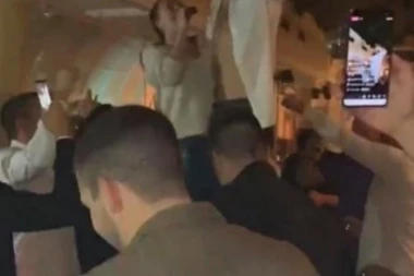 (FOTO) Veljko sa stilom proslavio momačko veče: Ceca delila bakšiš šakom i kapom, a tek da vidite iznenađenje na kraju!