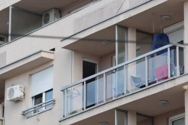 Kraj višesatne drame: Policajac se predao