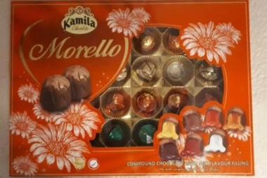 (FOTO) Ljajić o bombonjeri "velika Albanija": Pogledajte kako izgleda "Kamila" koja je izazvala revolt potrošača u Srbiji!