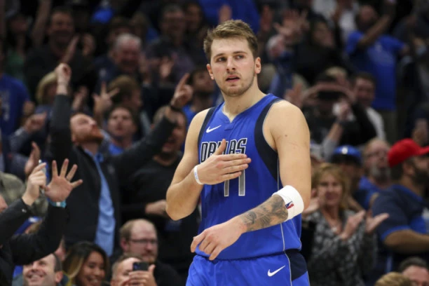 DONČIĆ NEREŠIV ZA KLIPERSE: Druga pobeda Dalasa u El-Eju, Dejvis vodio Lejkerse do 1-1 sa Sansima