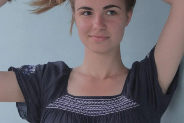 Trik koji je dobio 2,2 miliona lajkova: Kako zavezati kosu bez gumice?