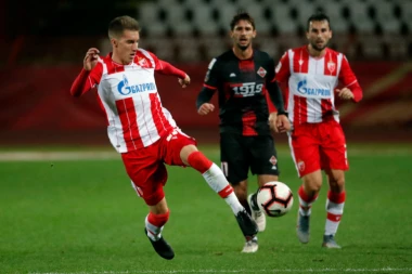 (FOTO) TO JE PRAVO BRATSTVO: Mladi fudbaler Zvezde ODUŠEVIO NEVEROVATNIM GESTOM!