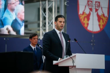 Udovičić u poseti rukometnom klubu Crvenka