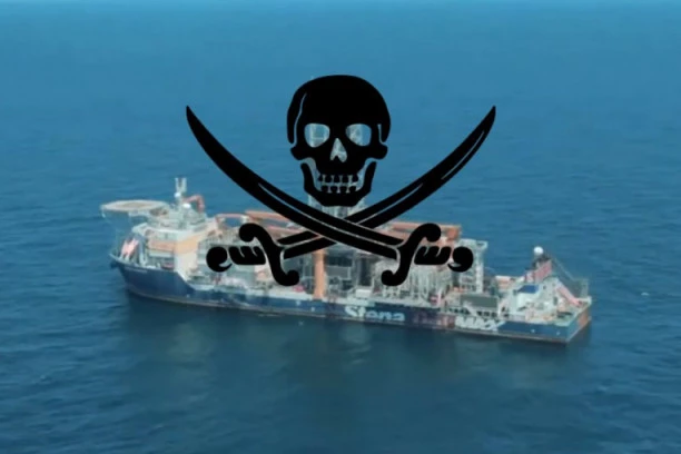 OTMICA U GVINEJSKOM ZALIVU: Pirati zarobili trojicu Rusa, a dvojicu RANILI!