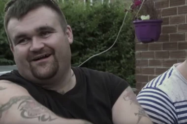 (VIDEO) MILIONER IZ BLATA: Za samo jednu funtu proveo sam 10 najboljih godina u životu, spavao sam sa 4.000 prostitutki...