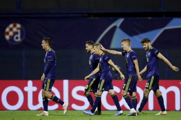 Dinamo pokorio Split i pobegao na +17!