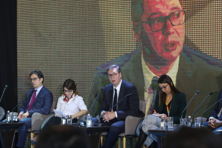 Vučić: Nema vremena za čekanje, moramo osigurati perspektivu mladima