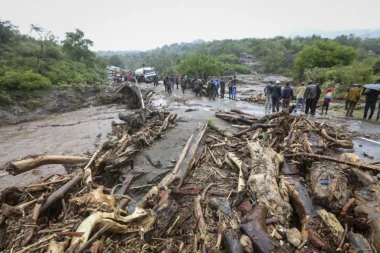 Poplave i odroni u Keniji odnele 34 života!