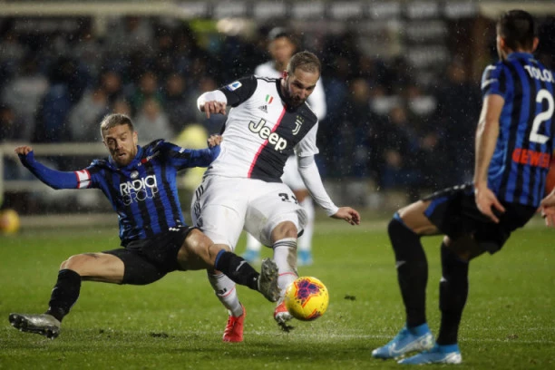 Iguain pred šokantnim transferom!