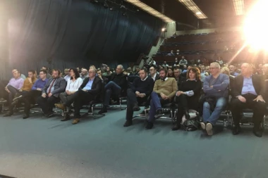 Deo opozicije potpisao "Deklaraciju za evropsku Srbiju"