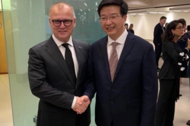 ČELIČNO PRIJATELJSTVO: Vesić u Monte Karlu razgovarao sa kineskim zvaničnikom