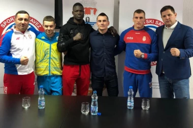 Bokseri Srbije spremni za "Zlatnu rukavicu" u Pančevu!