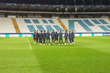 (FOTO/VIDEO) Fudbaleri Bajerna istrčali na "Marakanu"!