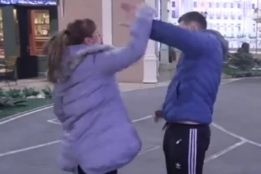 (VIDEO) Užasna scena: Miljana šamarala Zolu, on je krvnički šutnuo!