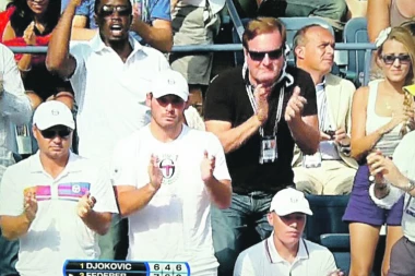 Amerikanac koji je dobio srpski pasoš Novakov sponzor i kum njegovog strica
