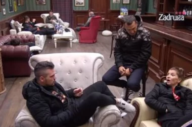 (VIDEO) Po majčinoj naredbi ostavio devojku u Zadruzi: Definitivno raskid!