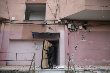 TLO NE MIRUJE: Novi zemljotresi pogodili Albaniju