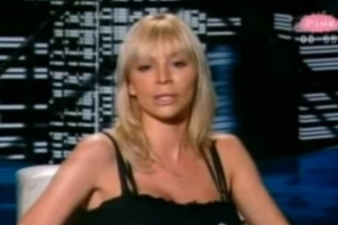 BILA U CECINOM SPOTU SA MUŽEM FUDBALEROM, a onda su se razveli: Evo gde je sada SANI ARMANI!