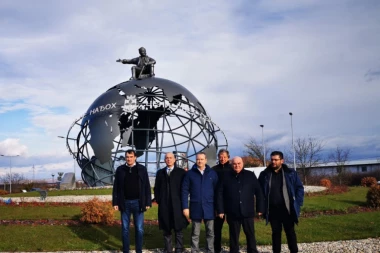 (FOTO) Palma sa gradonačelnikom grada Katerini Konstandinosom Koukodimosom u Jagodini