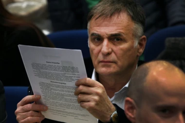 Haos na sednici GO Demokratske stranke: Lečiću zabranjeno da priča, Balša raskrinkao Đilasa!