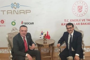 Antić sa turskim ministrom energetike Fatihom Donmezom povodom završetka projekta TANAP u Turskoj