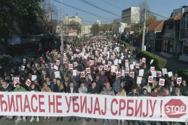Đilase, ne ubijaj Srbiju: Nišlije na nogama, podržali predsednika Vučića!