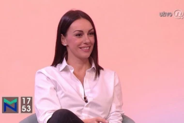 Sloboda Mićalović se vratila u rodni grad i boravila u HOTELU: Glumica otkrila zašto ne ide u Leskovac, a ovo je jedva PRONAŠLA!