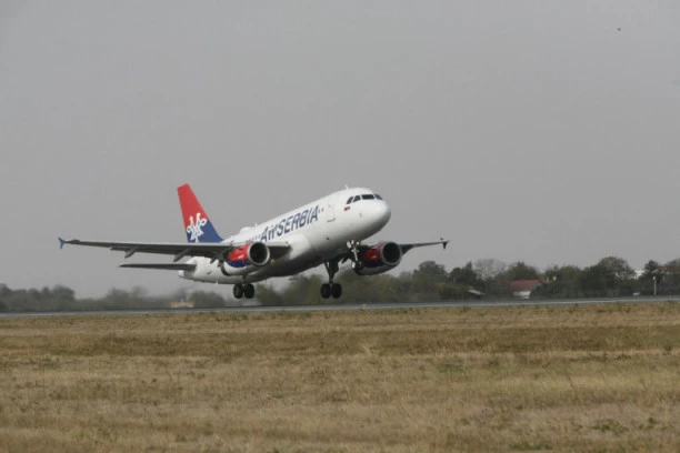 Srbi se vraćaju kući: Stiže avion iz Dubaija, u sredu letovi za Stokholm i Oslo, četvrtak Pariz