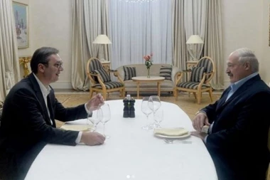 (FOTO) DOMAĆINSKI: Vučić priredio svečanu večeru za Lukašenka