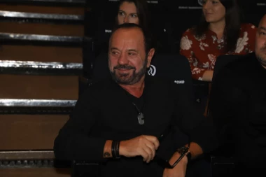 MILE KITIĆ ISKEŠIRAO 500.000 EVRA! Kupio dupleks u Dominikani: DIGAO SAM KREDIT!