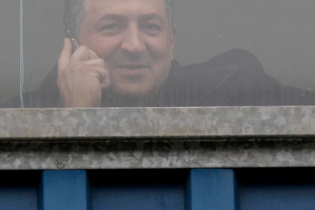 BRUKA I SRAMOTA: Tončev vređao Kokezu i delegata PROSTAČKIM REČNIKOM!