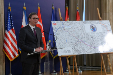Predsednik Vučić sutra u obilasku radova na mostu preko Južne Morave