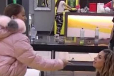 (VIDEO) Mrš ološu! Dalila i Iva zaratile zbog Karića: Praviš od sebe žrtvu, blatiš Stefana!