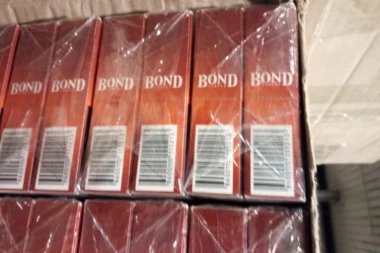 Carinici zaplenili skoro milion cigareta