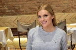 OGLASILA SE JELENA KOSTOV! Nakon vesti da čeka DRUGO dete, pevačica poručila: PRESREČNA SAM!