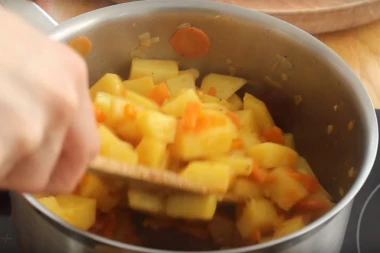 POSLEDICE MOGU BITI FATALNE! Strogo vodite računa - OVE NAMIRNICE SE NIKAD NE PODGREVAJU!